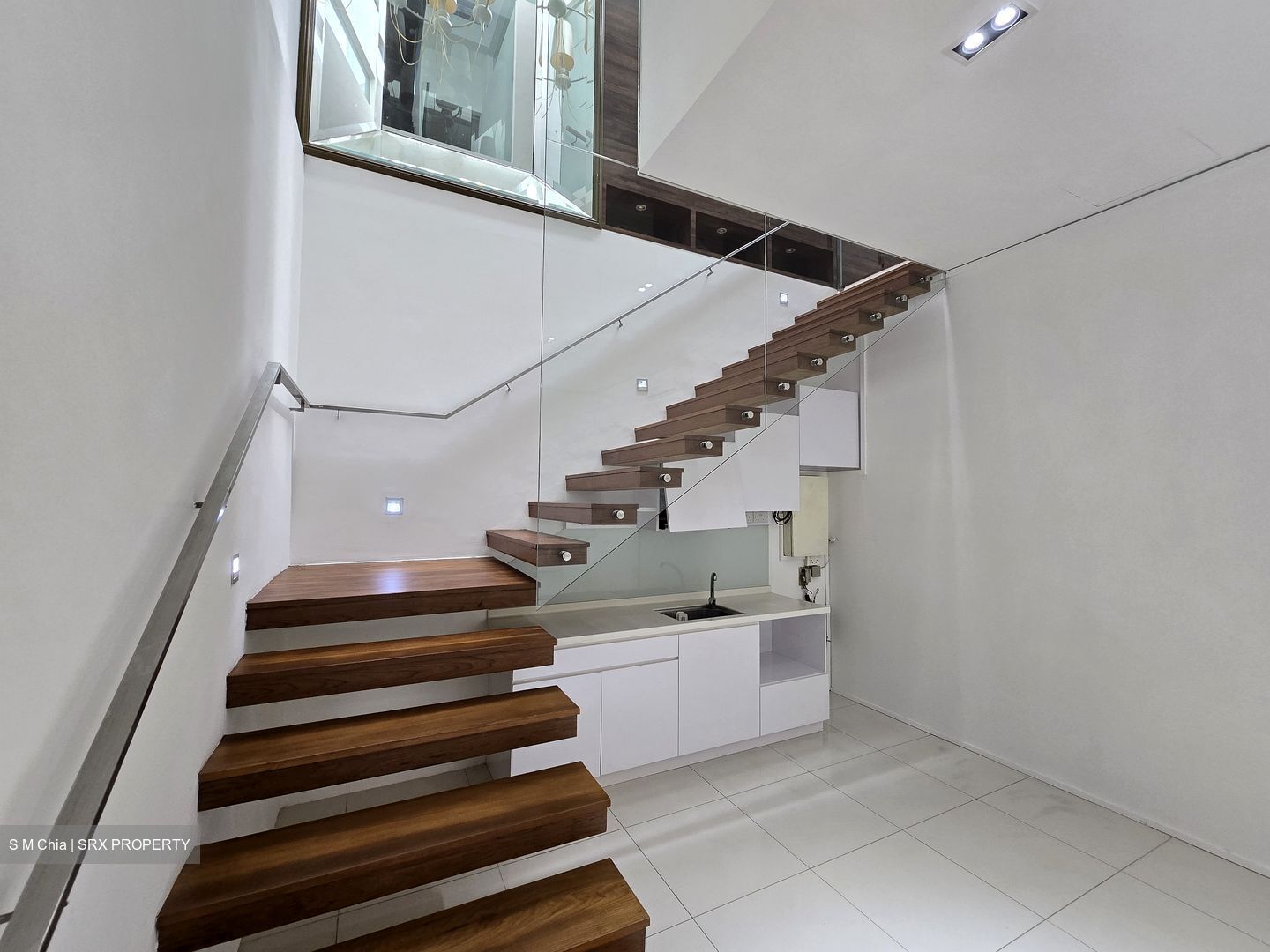 Two8one Studio (D9), Office #603418101